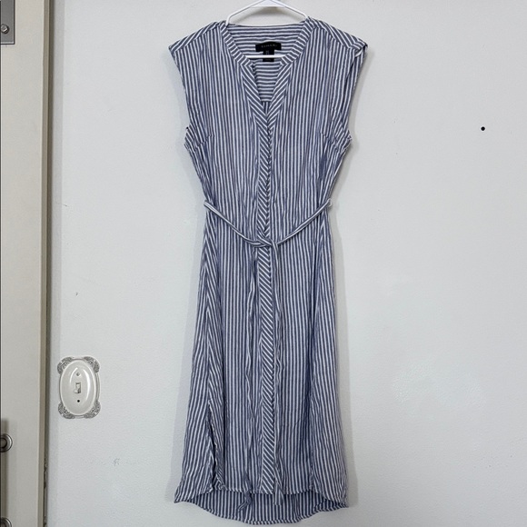 Tahari Dresses & Skirts - Tahari Blue and White Striped Midi Dress
